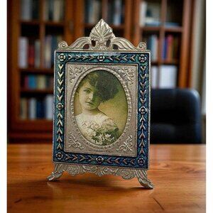 Vintage Victorian Inspired Portrait Silver Tone Brooch Pin Enamel Accents LMC